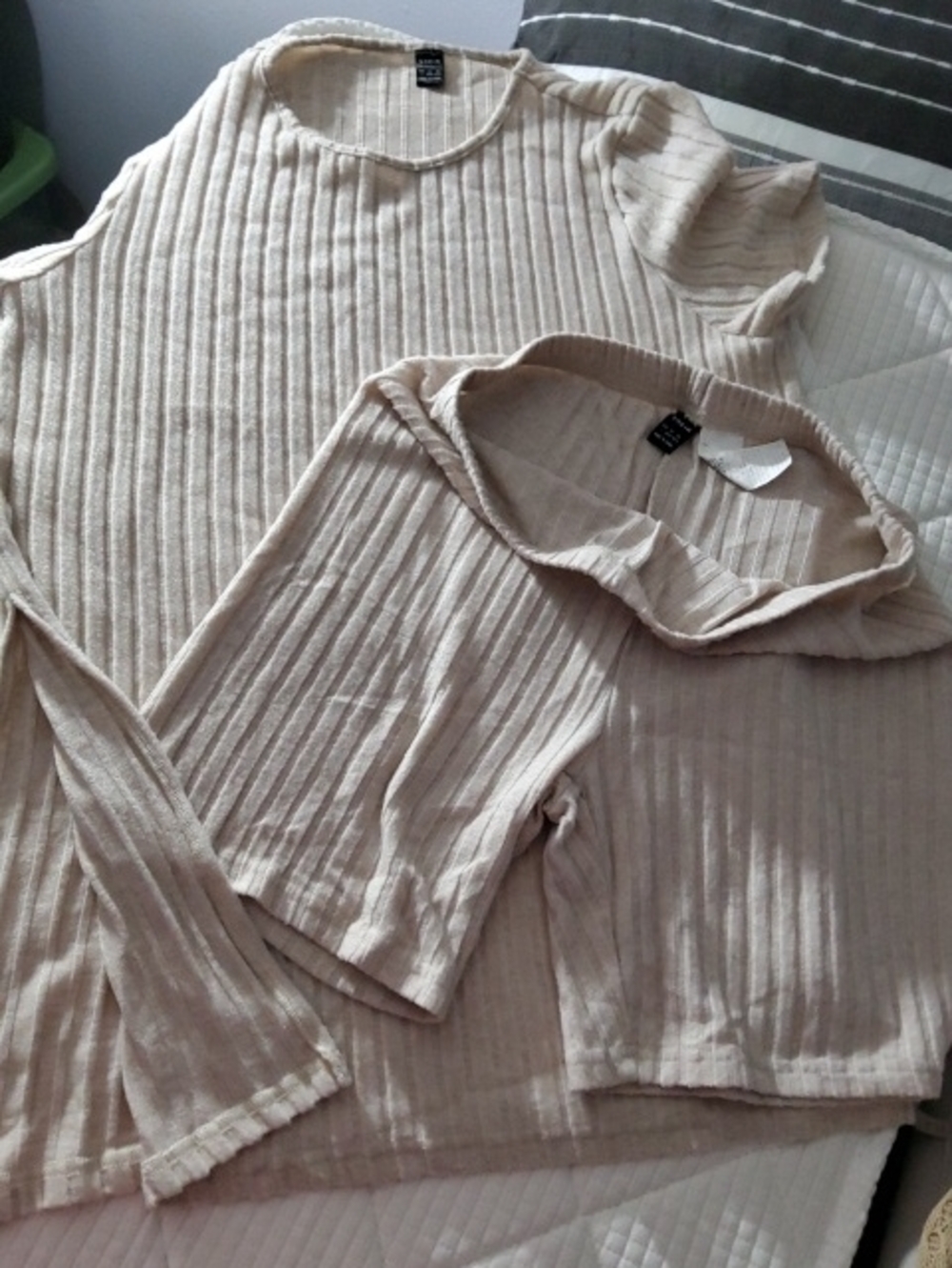 Ribbed Beige Knit Top & Shorts